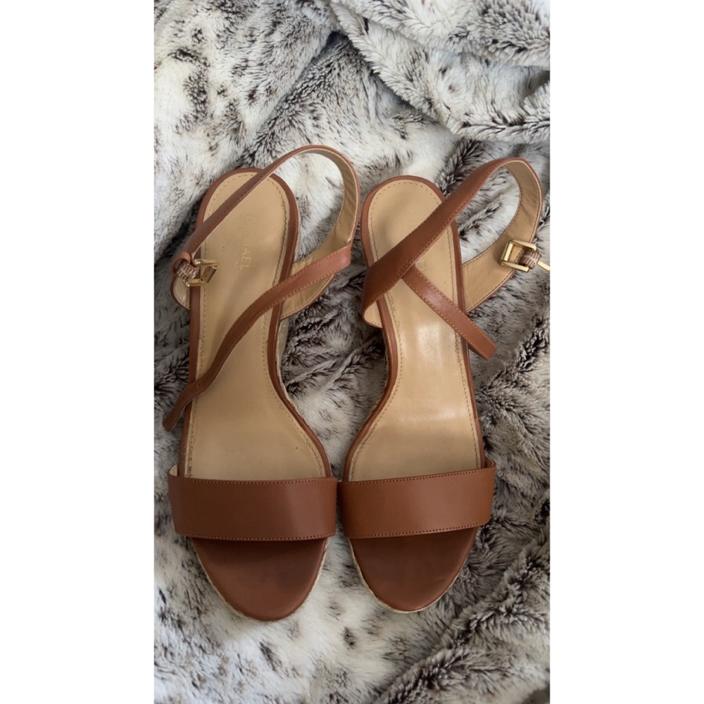 Michael Kors Elegant Brown Strappy Sandals